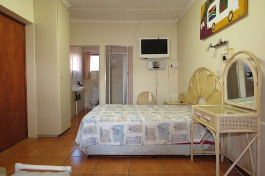 4 Bedroom Property for Sale in Palmiet Western Cape